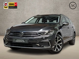 Hoofdafbeelding Volkswagen Passat Volkswagen Passat Variant 1.4 TSI PHEV GTE 218Pk Automaat (APPLE CARPLAY, GROOT NAVI, CLIMATE, CAMERA, KEYLESS, SPORTSTOELEN, GETINT GLAS, ELEK ACHTERKLEP, PARKEERSENSOREN, NIEUWSTAAT)