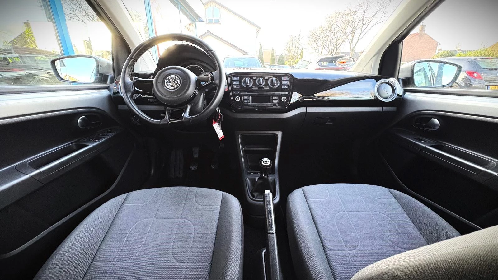 Hoofdafbeelding Volkswagen up!