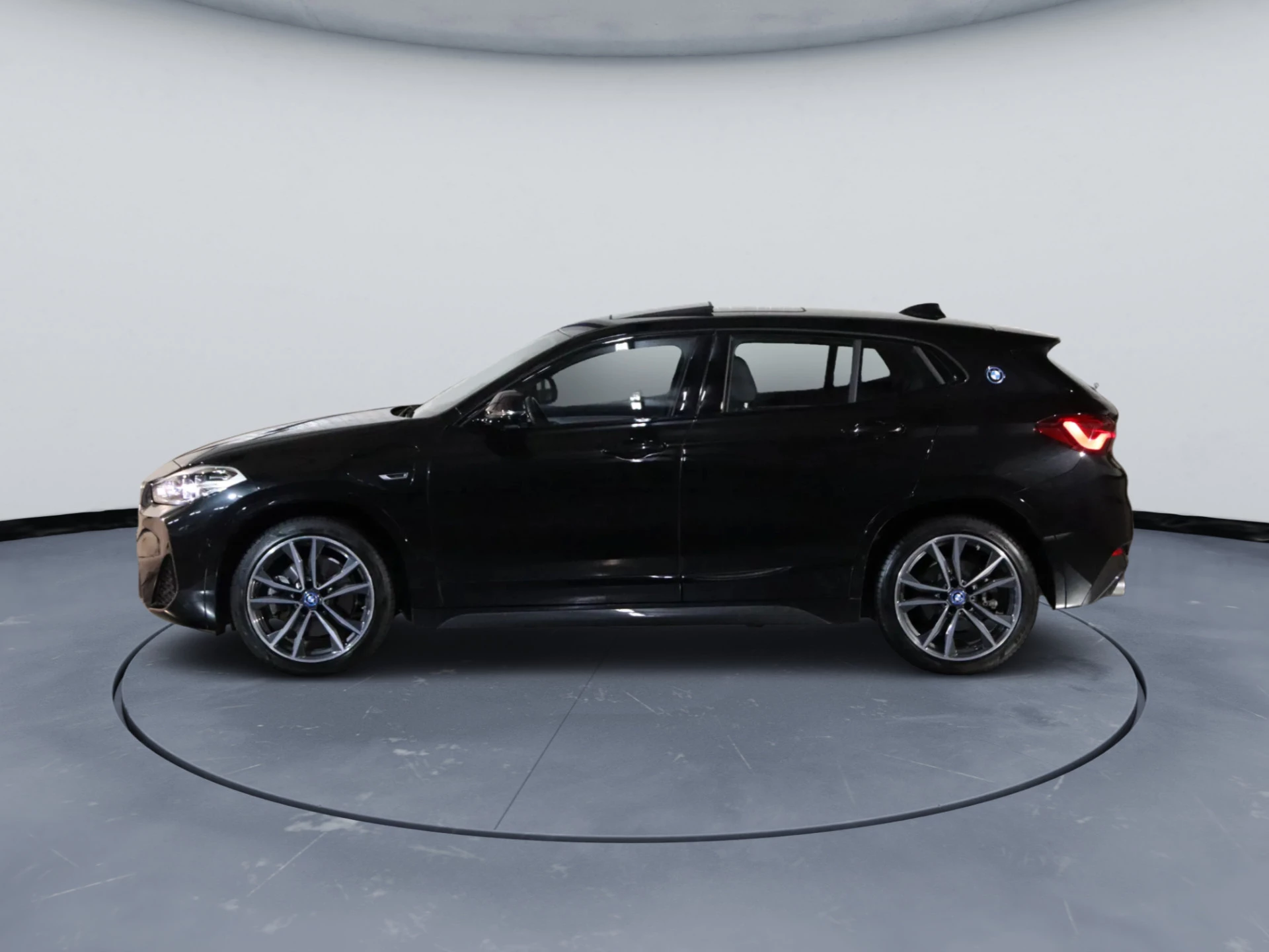 Hoofdafbeelding BMW X2