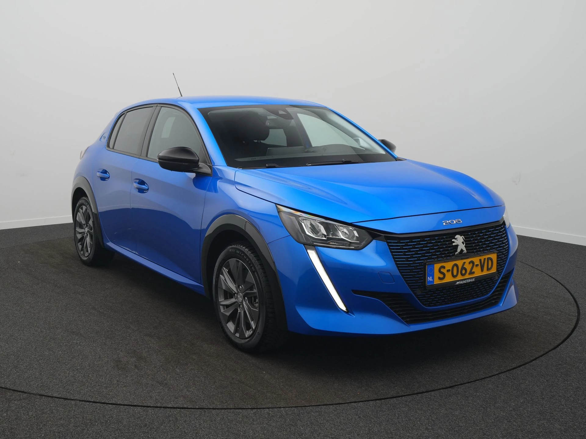 Hoofdafbeelding Peugeot e-208