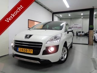 Peugeot 3008 2.0 HDiF HYbrid4 112.465KM/ 4WD/ Navi/ PDC/ LED