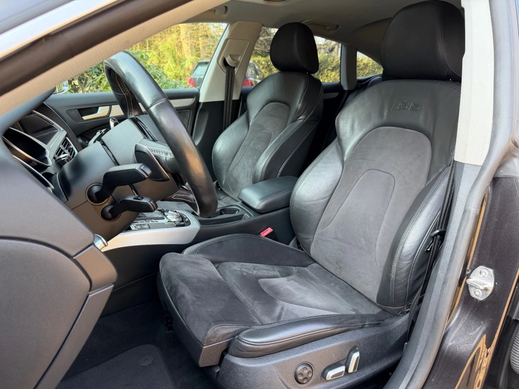 Hoofdafbeelding Audi S5