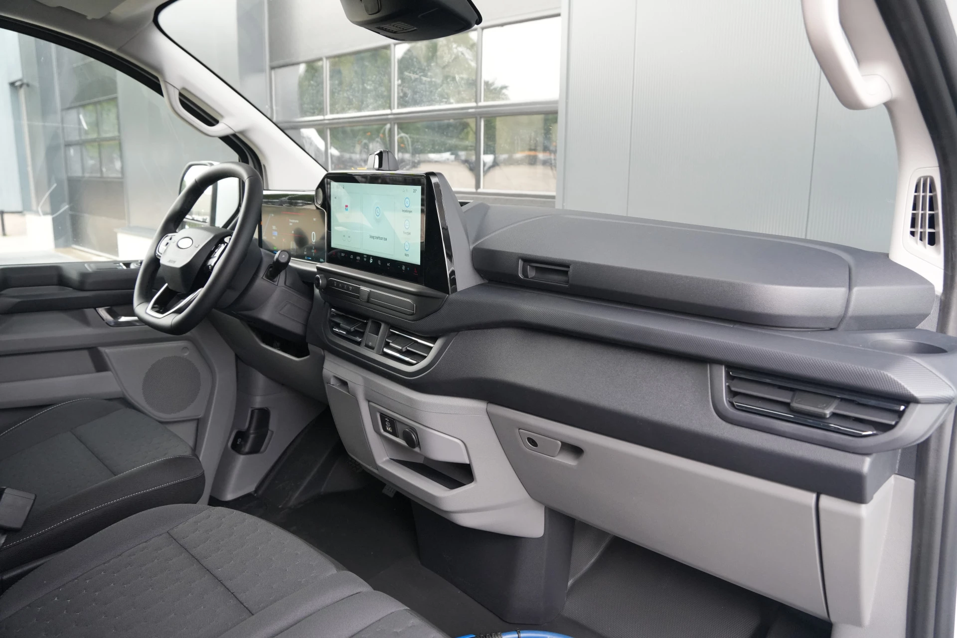 Hoofdafbeelding Ford E-Transit Custom