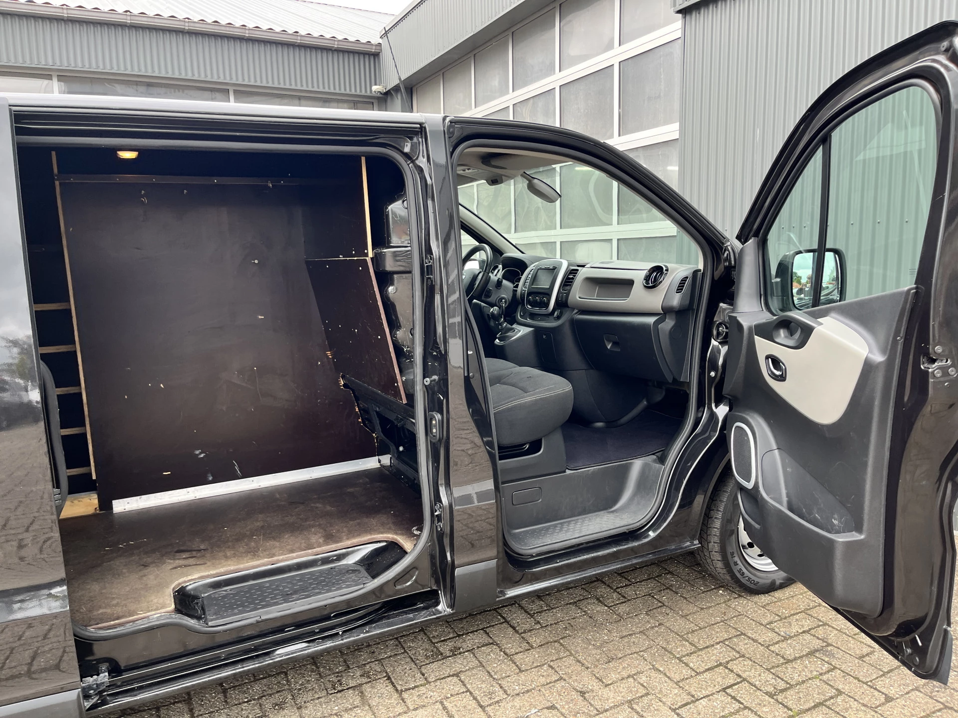 Hoofdafbeelding Nissan NV300