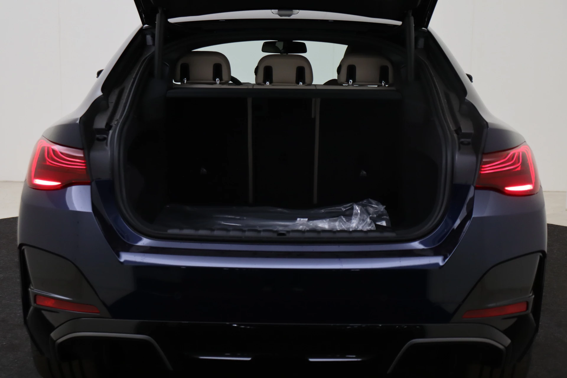 Hoofdafbeelding BMW i4