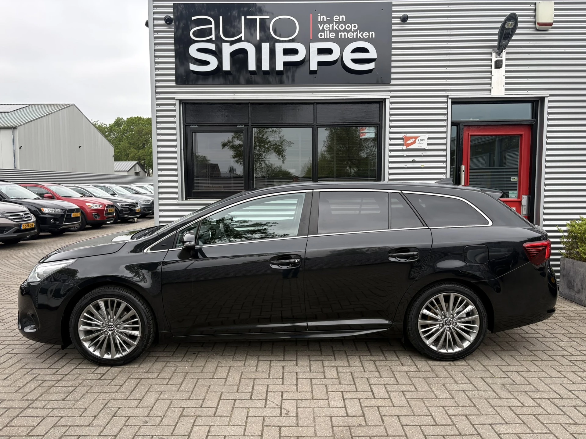 Hoofdafbeelding Toyota Avensis