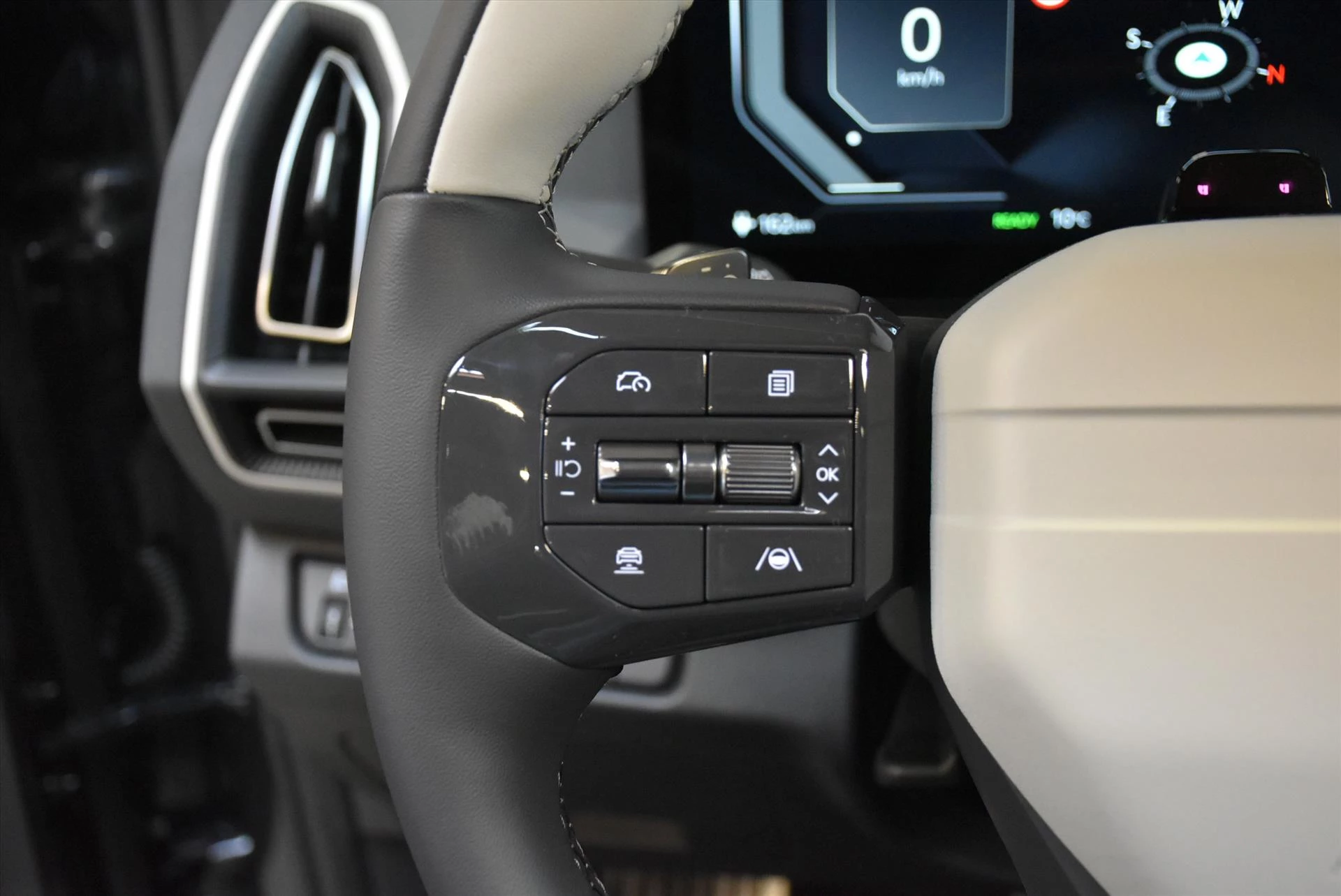 Hoofdafbeelding Kia EV5