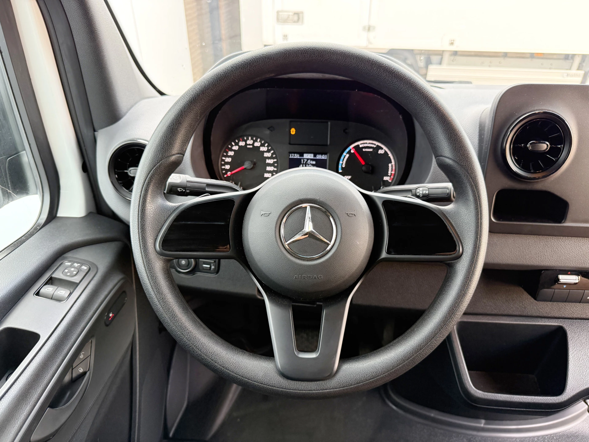 Hoofdafbeelding Mercedes-Benz eSprinter