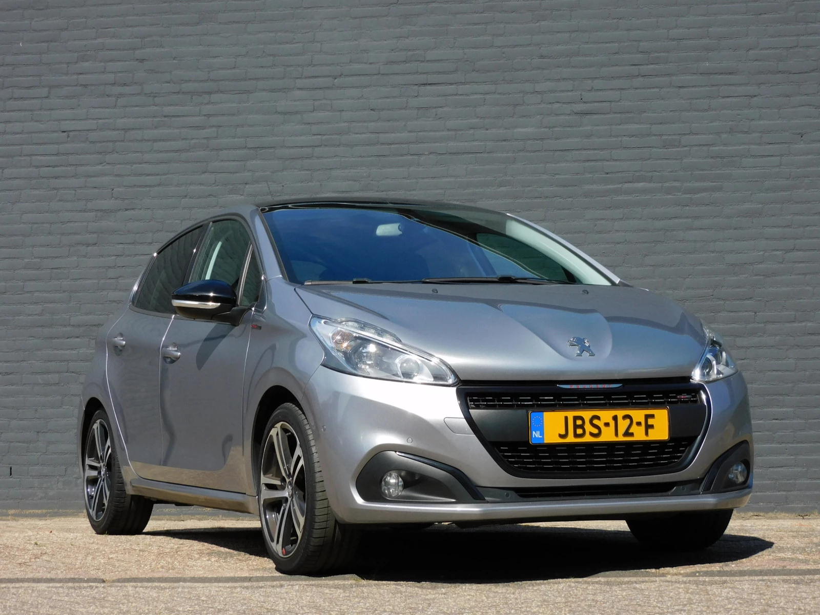 Hoofdafbeelding Peugeot 208
