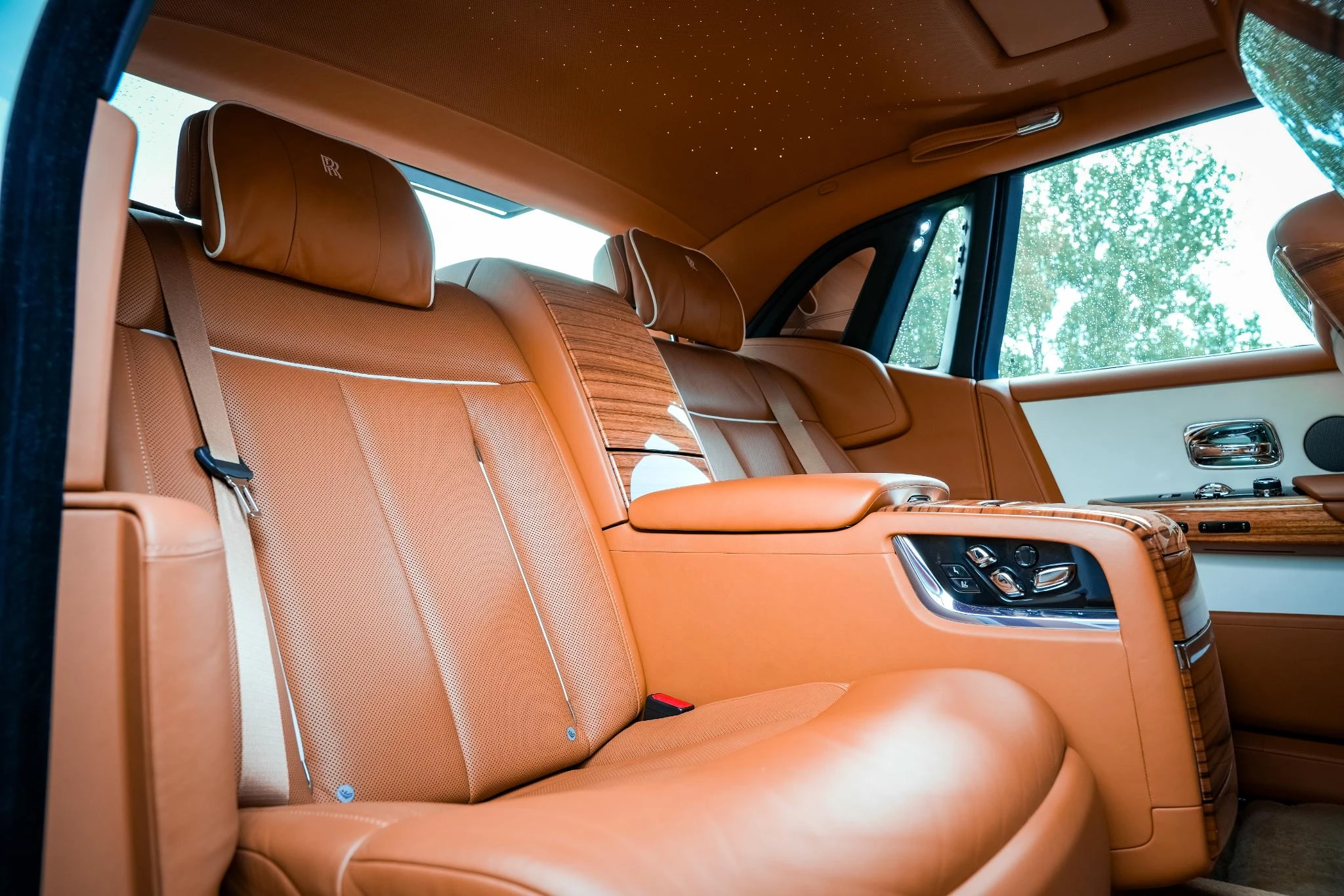 Hoofdafbeelding Rolls-Royce Phantom