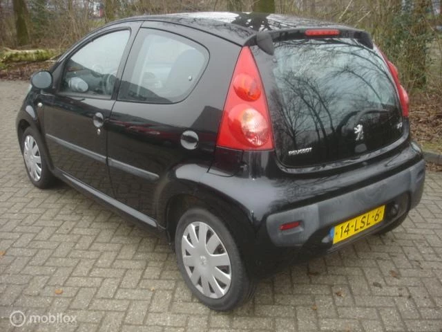 Hoofdafbeelding Peugeot 107