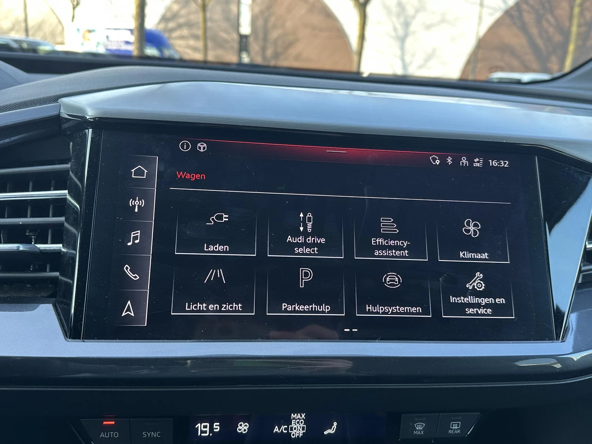 Hoofdafbeelding Audi Q4 Sportback e-tron