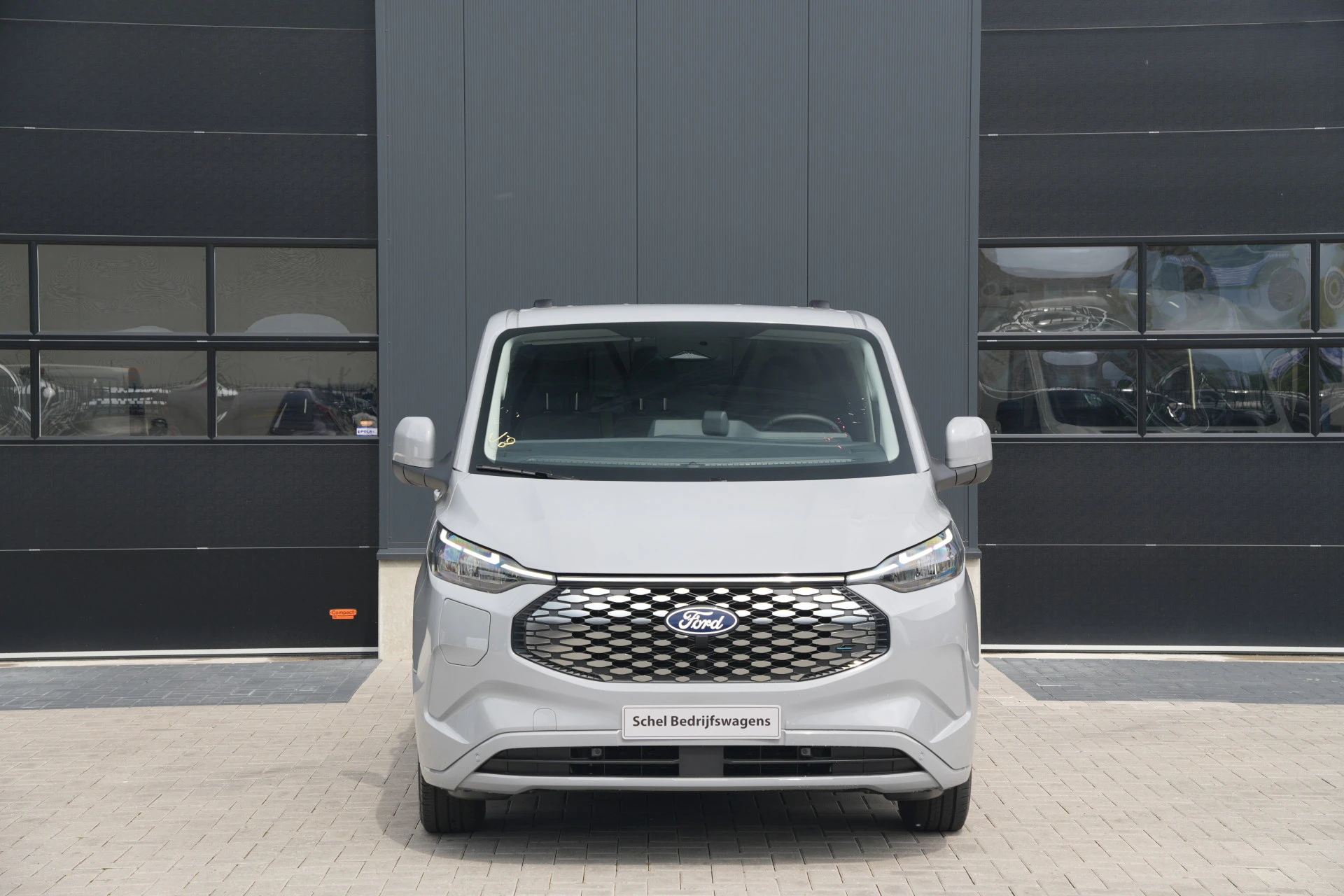 Ford E-Transit Custom