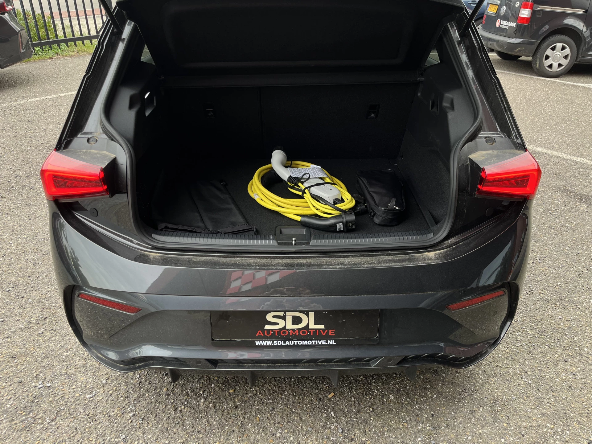 Hoofdafbeelding CUPRA Born