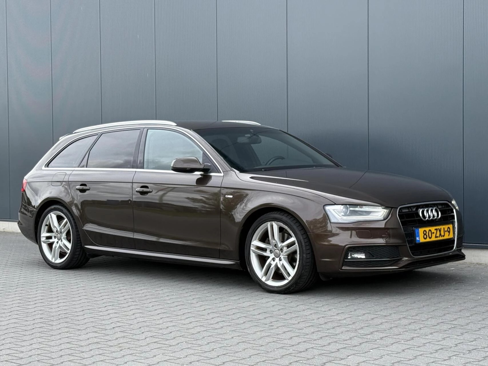 Hoofdafbeelding Audi A4