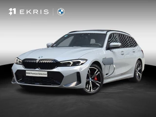 BMW 3-serie Touring 320e | M Sportpakket Pro | Trekhaak | Panodak | Head-Up | Harman Kardon | Active Cruise Control | Verwambare Voorstoelen | 18'' LMV