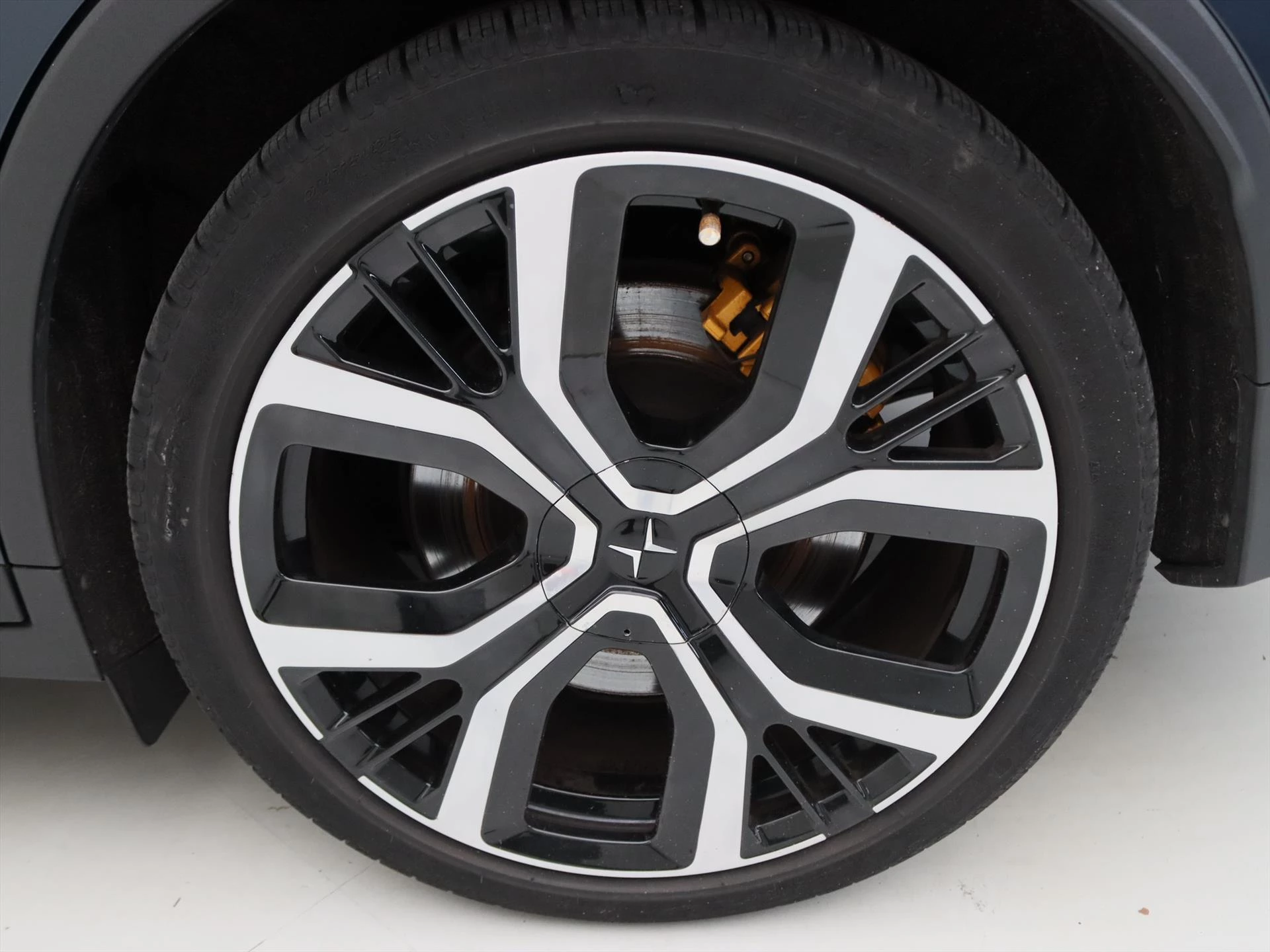 Hoofdafbeelding Polestar 2