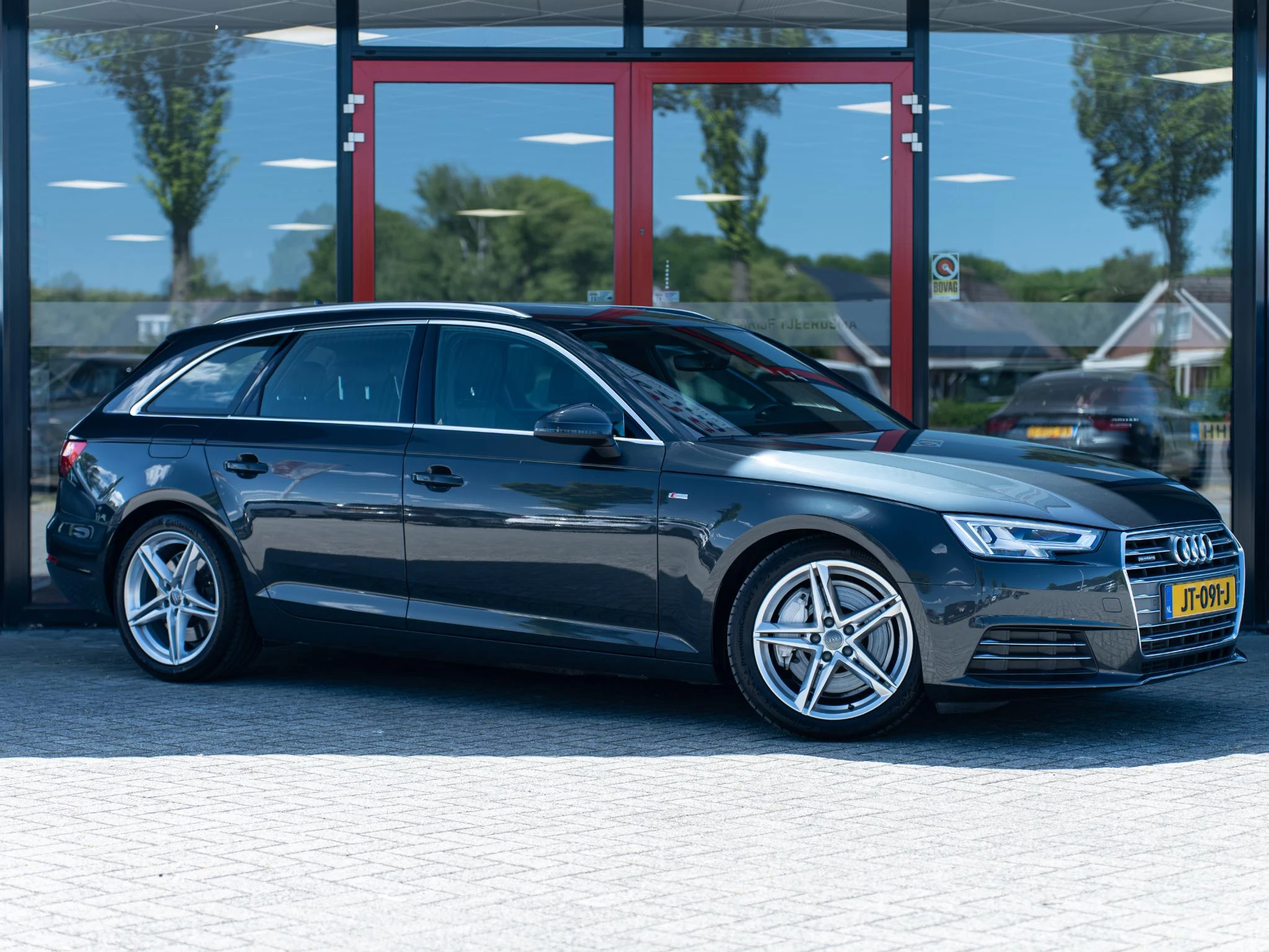 Hoofdafbeelding Audi A4