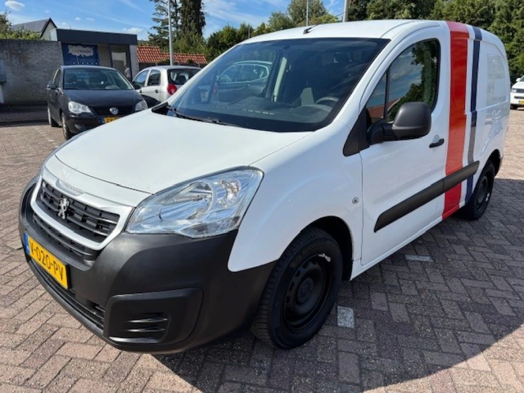 Hoofdafbeelding Peugeot Partner