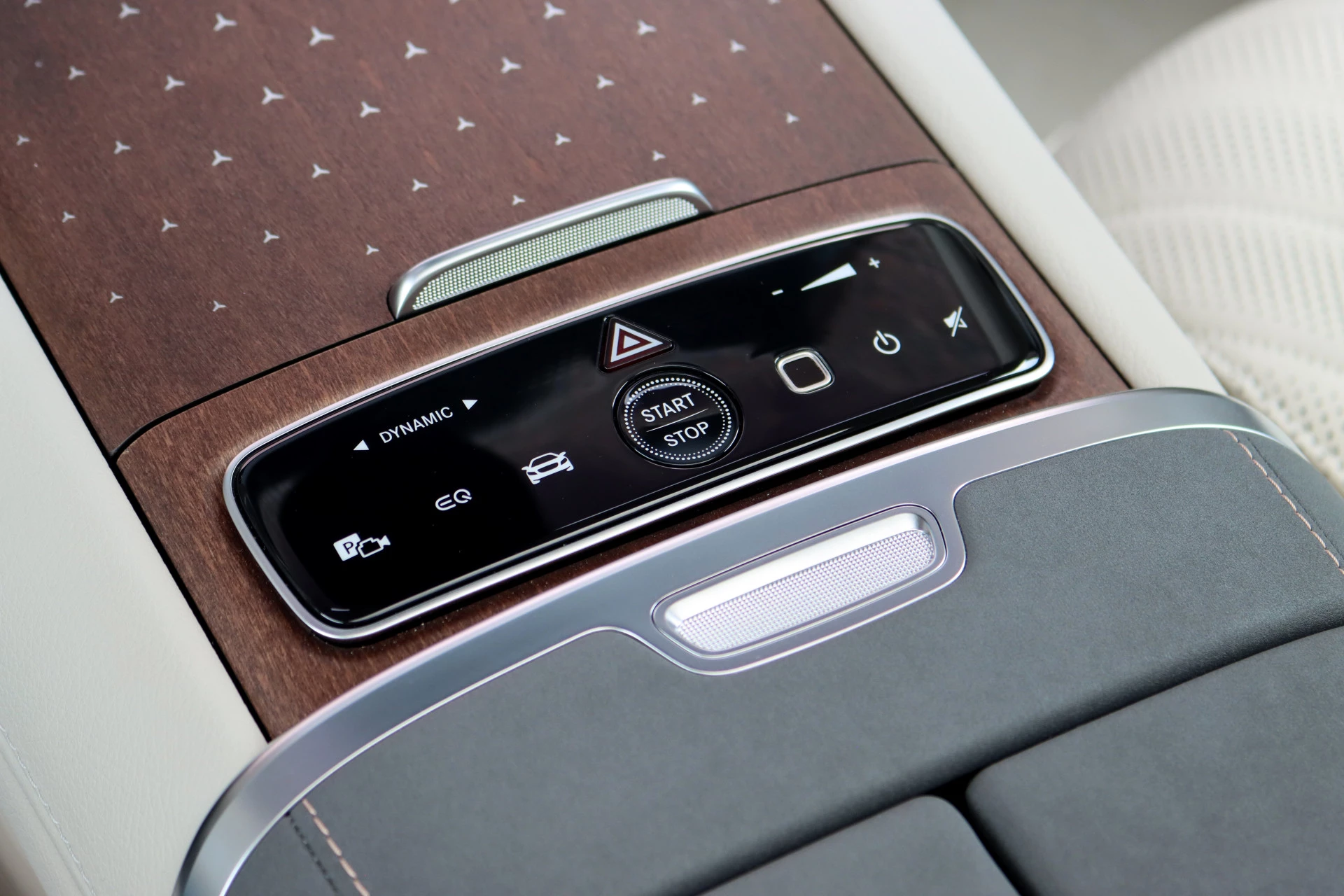 Hoofdafbeelding Mercedes-Benz EQS