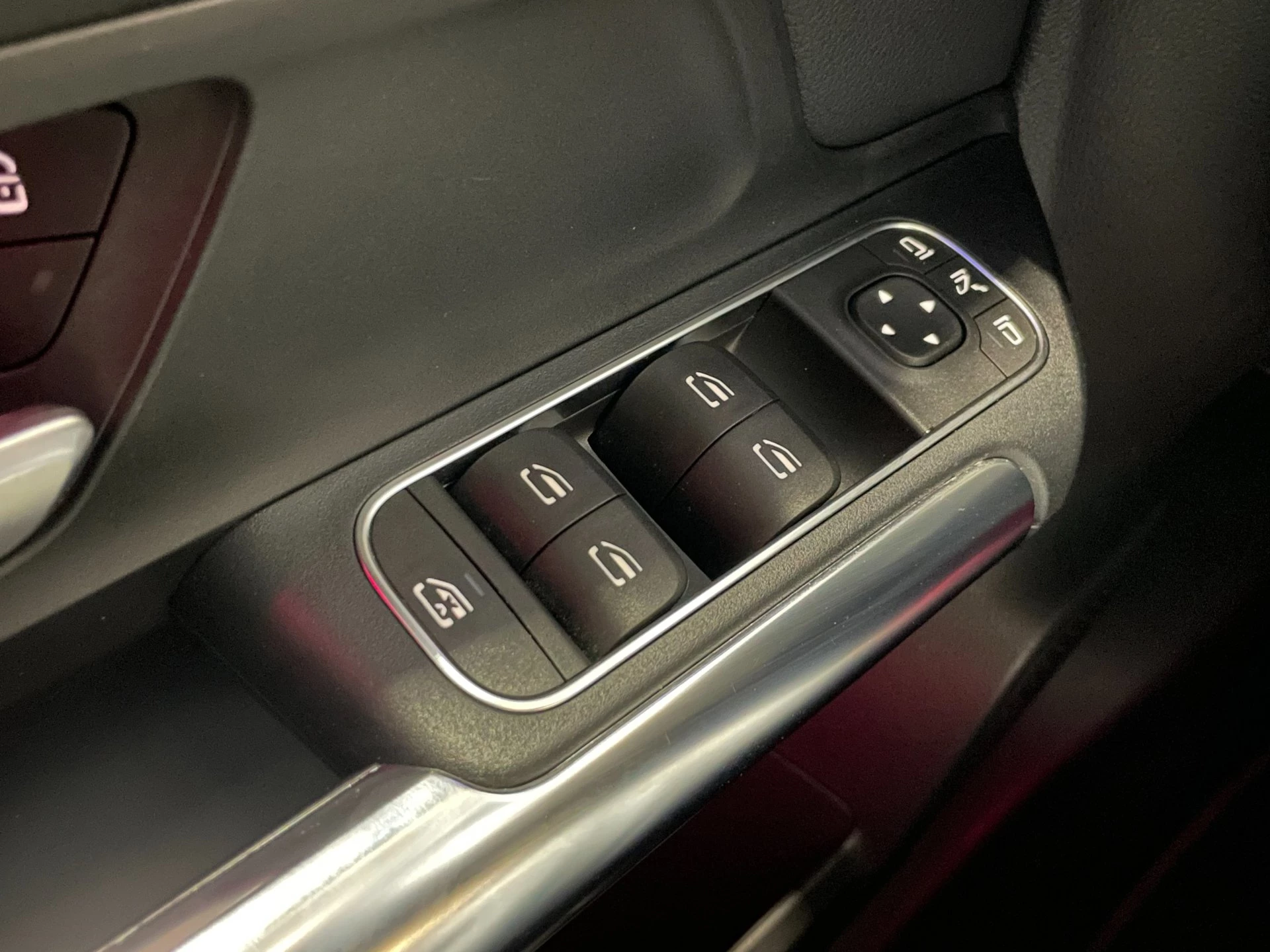 Hoofdafbeelding Mercedes-Benz EQA