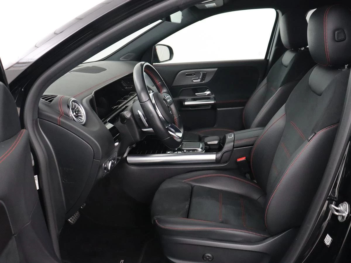 Hoofdafbeelding Mercedes-Benz EQA