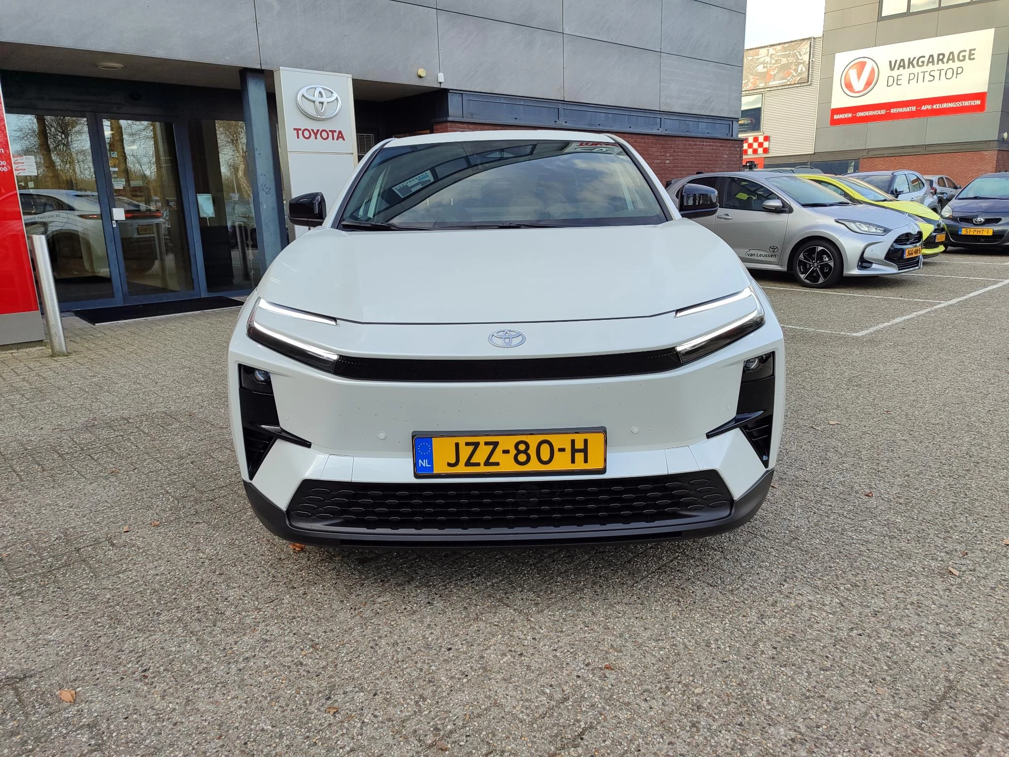 Hoofdafbeelding Toyota C-HR+