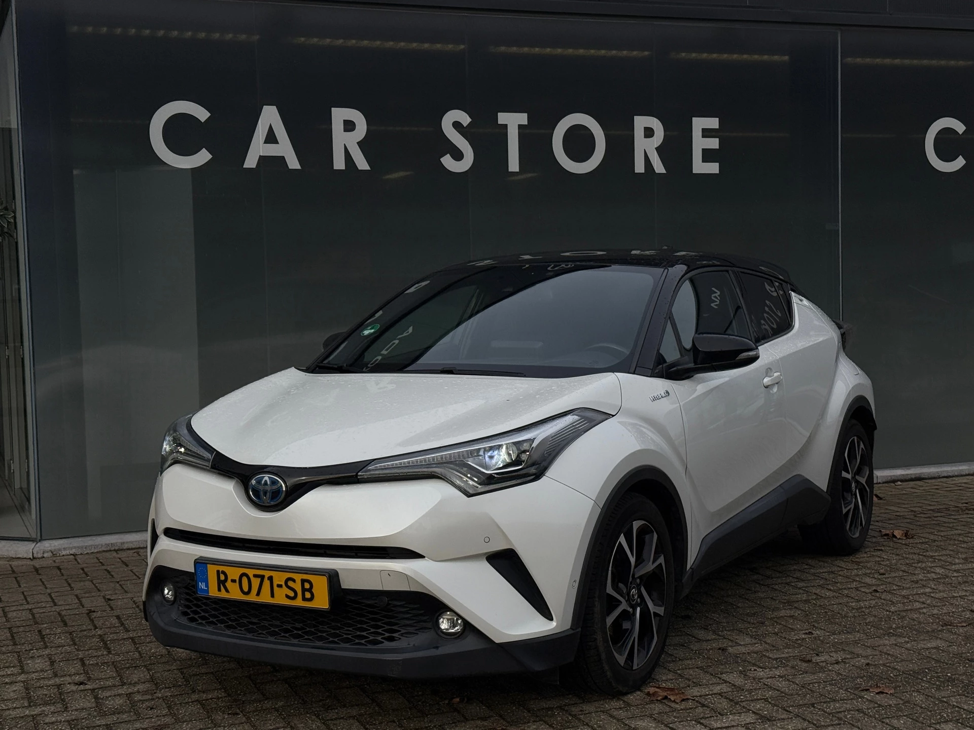 Hoofdafbeelding Toyota C-HR