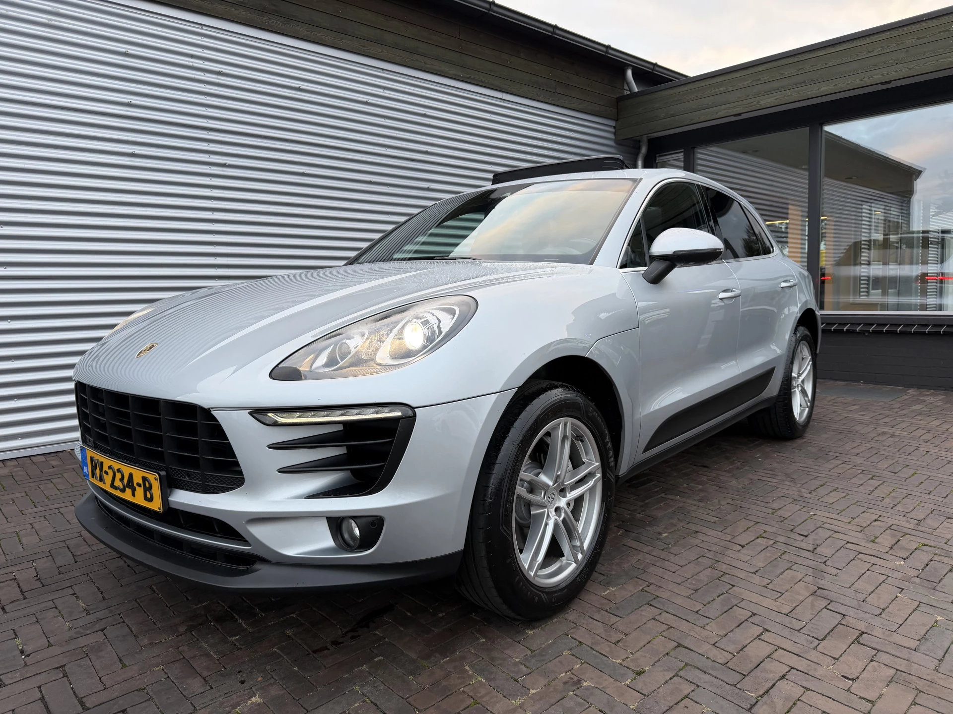Hoofdafbeelding Porsche Macan