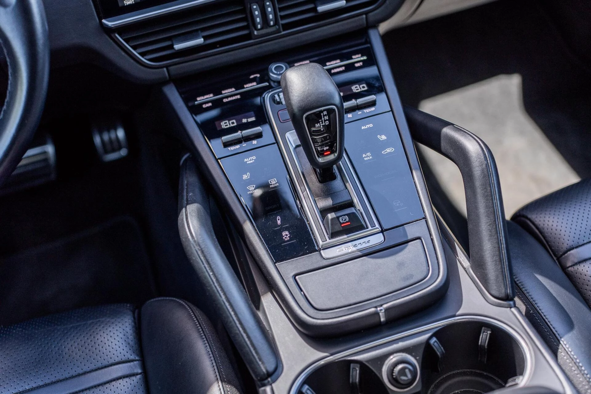Hoofdafbeelding Porsche Cayenne