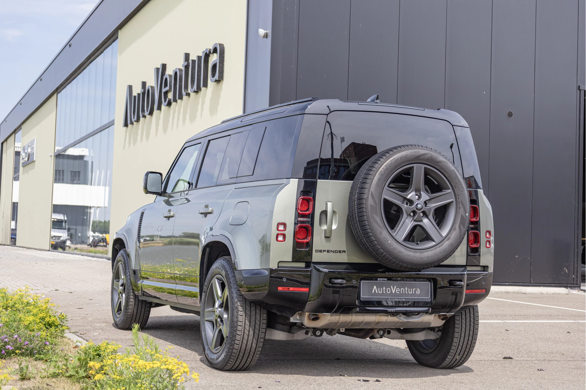 Hoofdafbeelding Land Rover Defender
