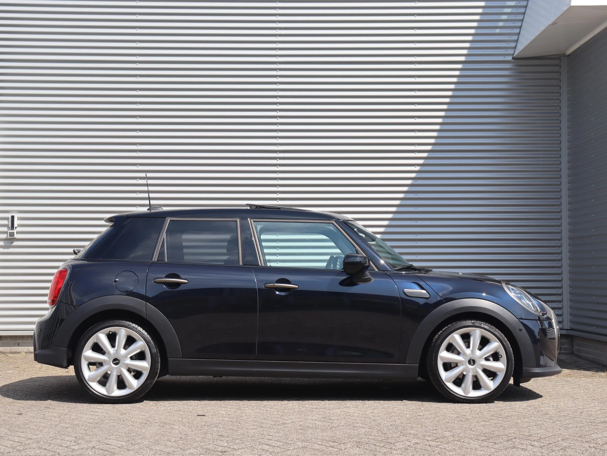 Hoofdafbeelding MINI 5-deurs