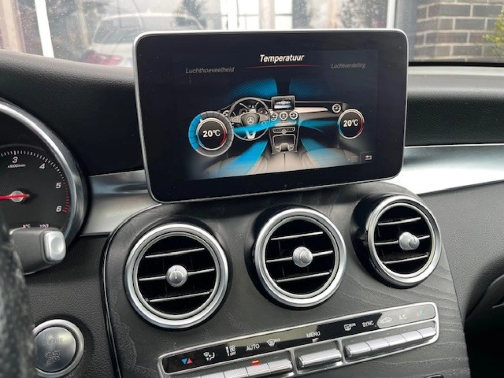 Hoofdafbeelding Mercedes-Benz GLC