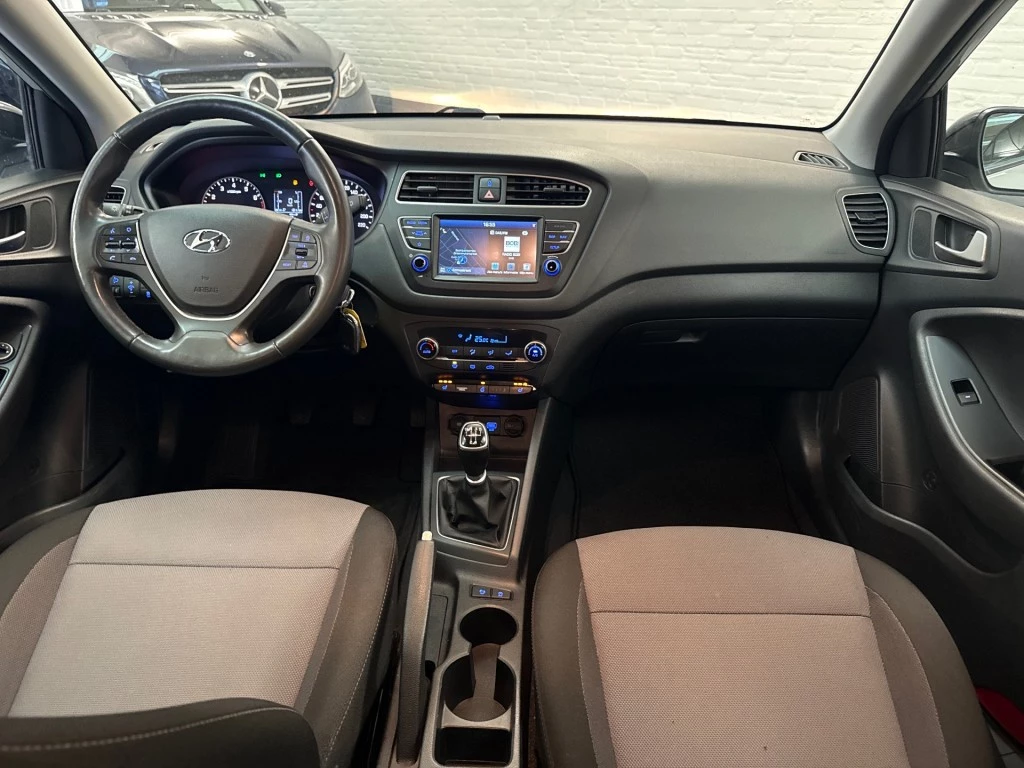 Hoofdafbeelding Hyundai i20