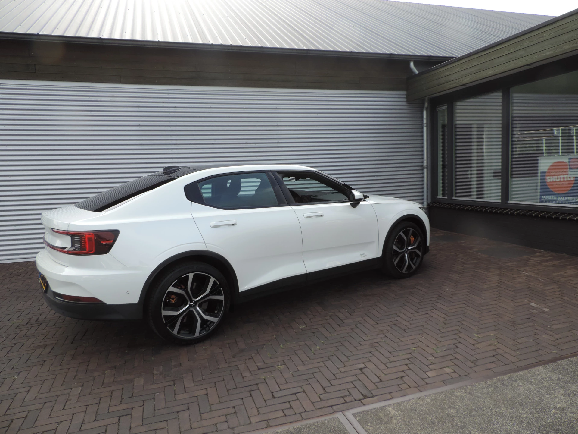 Hoofdafbeelding Polestar 2