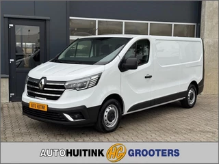 Renault Trafic 2.0D 130 pk L2 H1 Navi - Apple/Android - camera - all season banden - nieuw!!