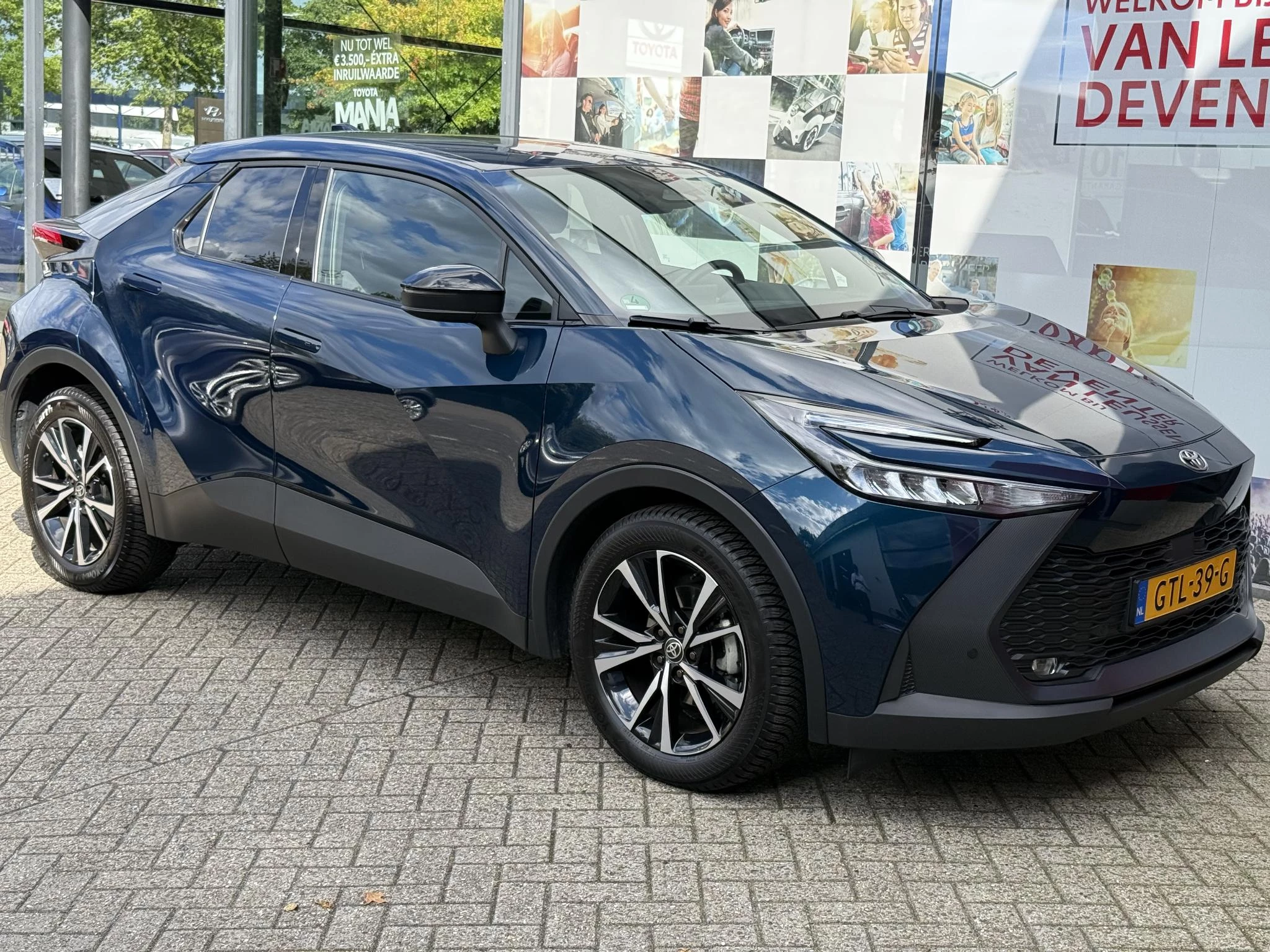 Hoofdafbeelding Toyota C-HR