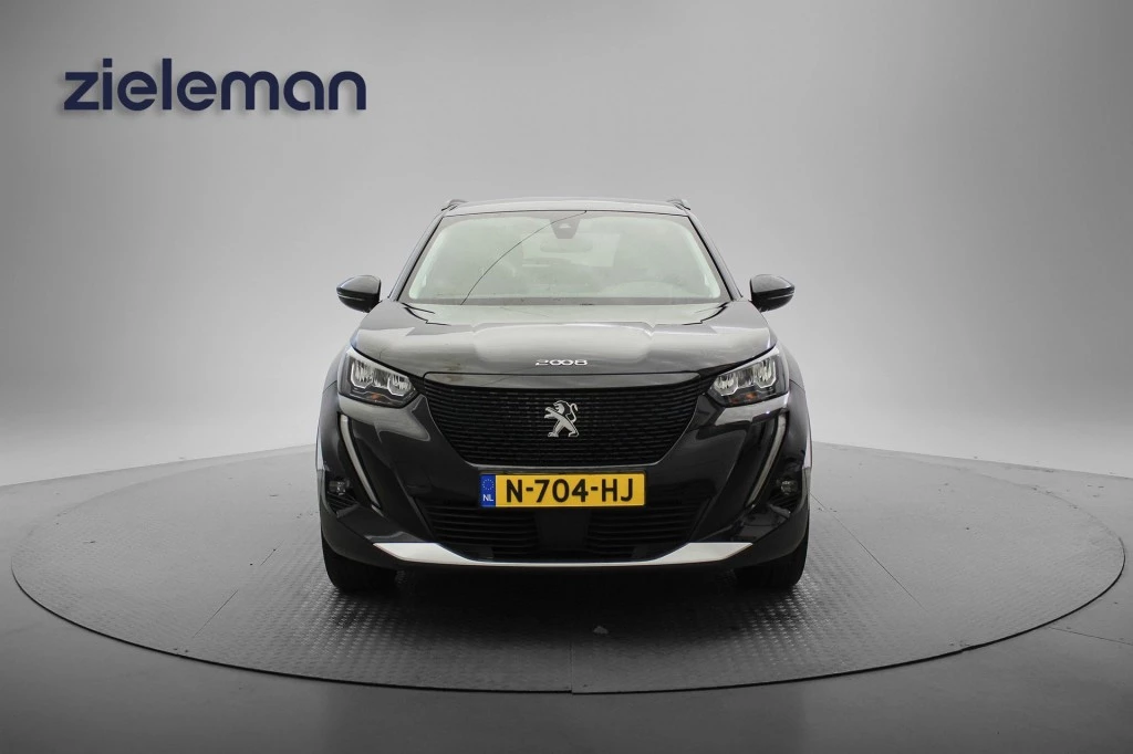 Hoofdafbeelding Peugeot e-2008