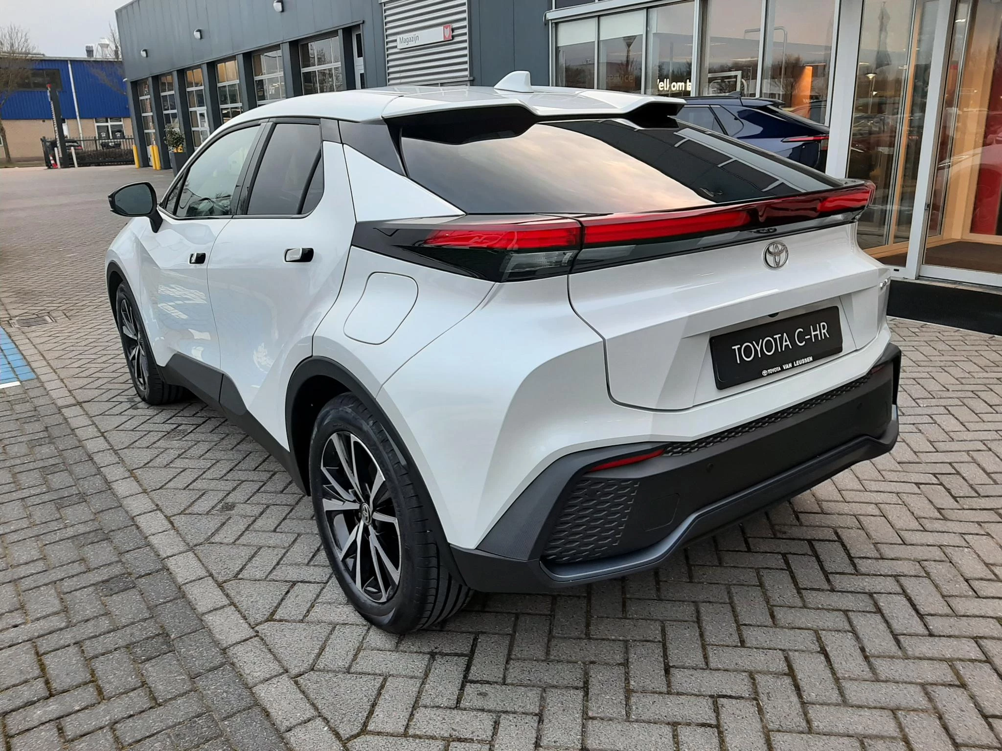 Hoofdafbeelding Toyota C-HR