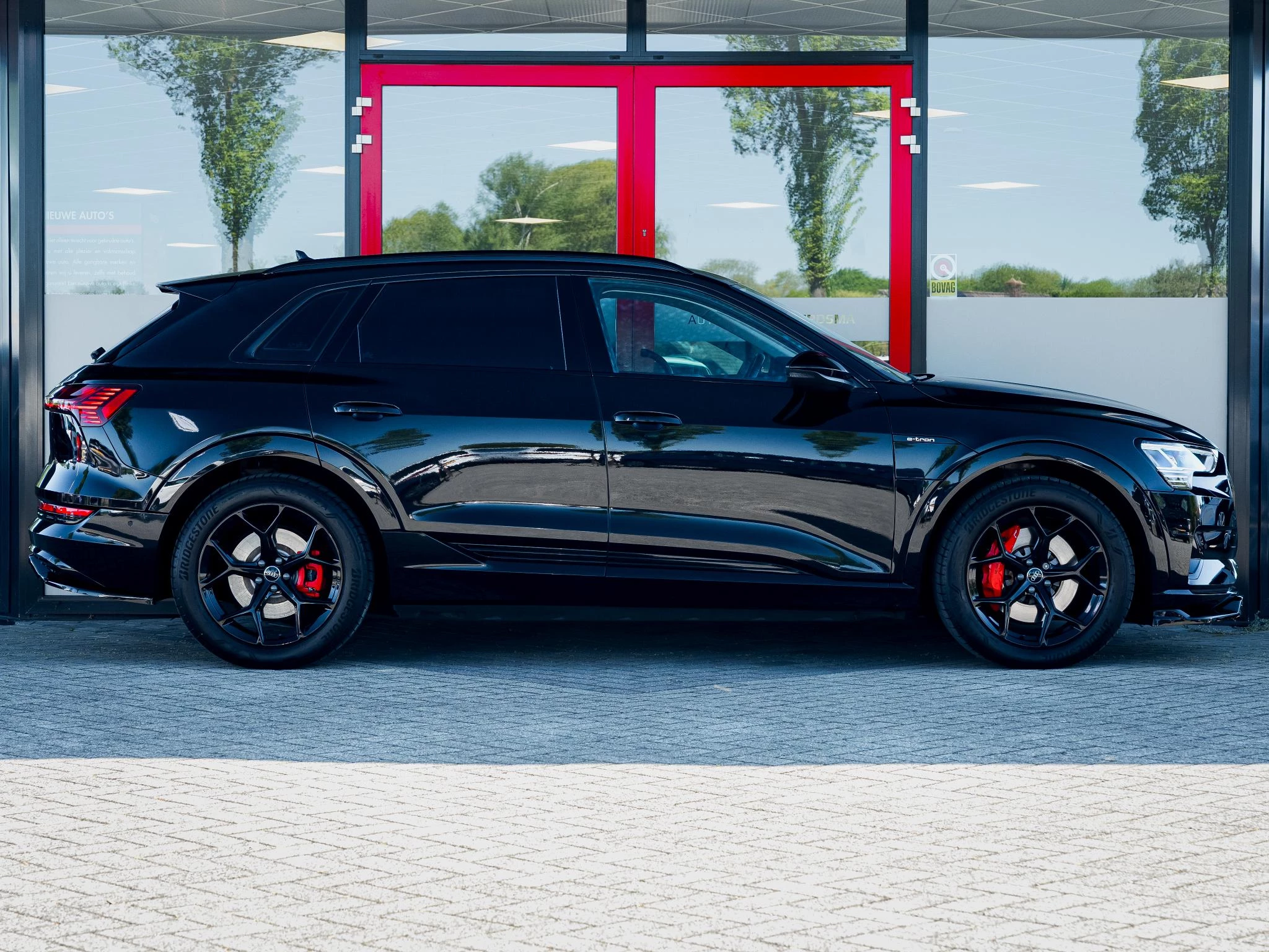 Hoofdafbeelding Audi e-tron