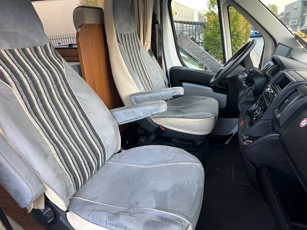 Hoofdafbeelding Carado Alkoof Camper