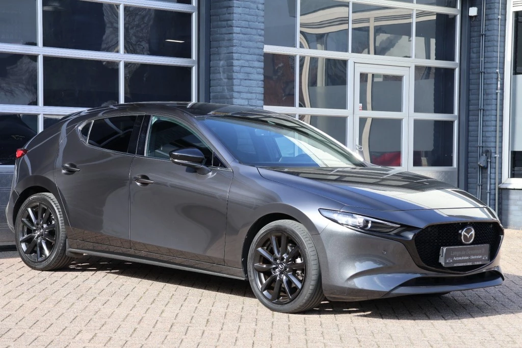 Hoofdafbeelding Mazda 3