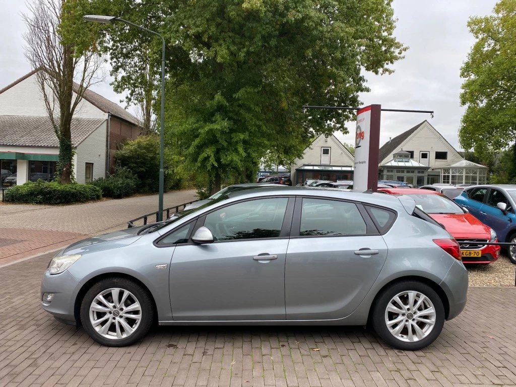Hoofdafbeelding Opel Astra