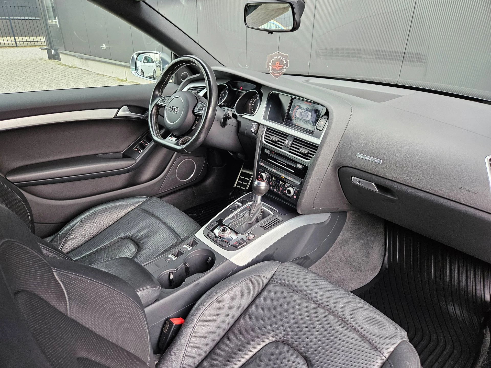 Hoofdafbeelding Audi S5