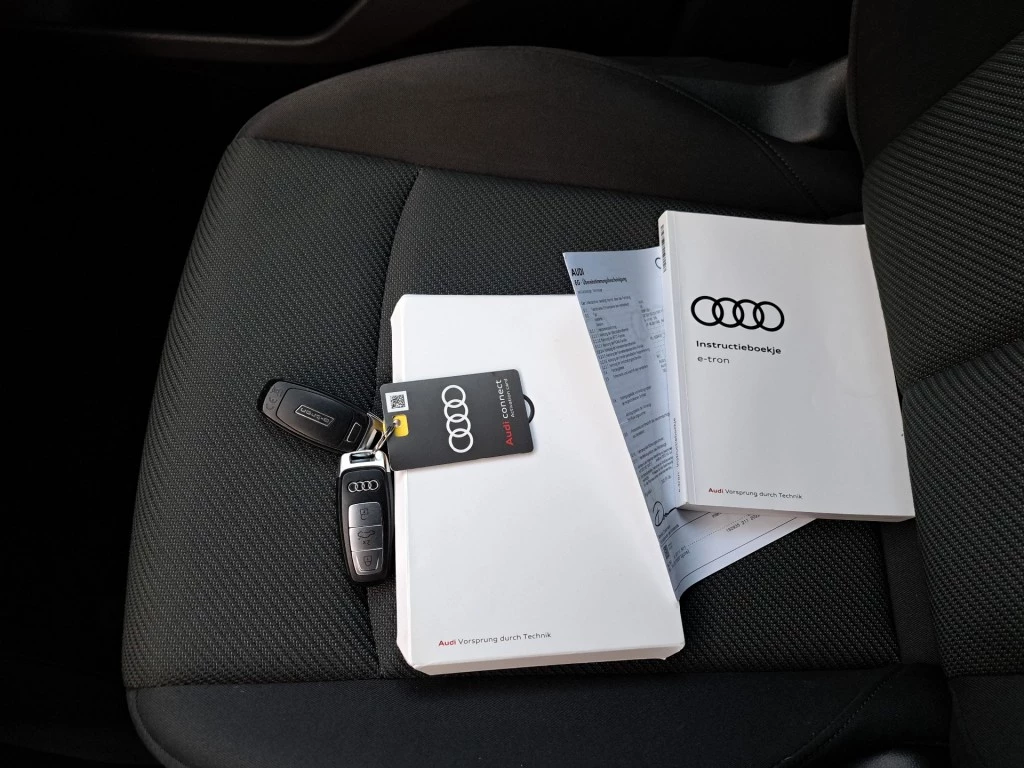 Hoofdafbeelding Audi e-tron