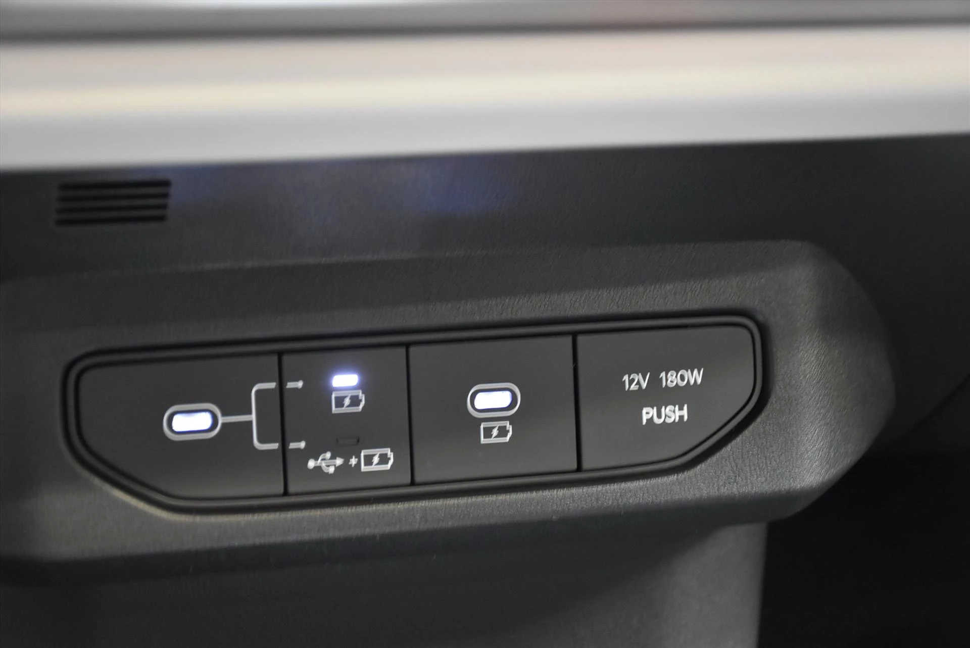 Hoofdafbeelding Kia EV4