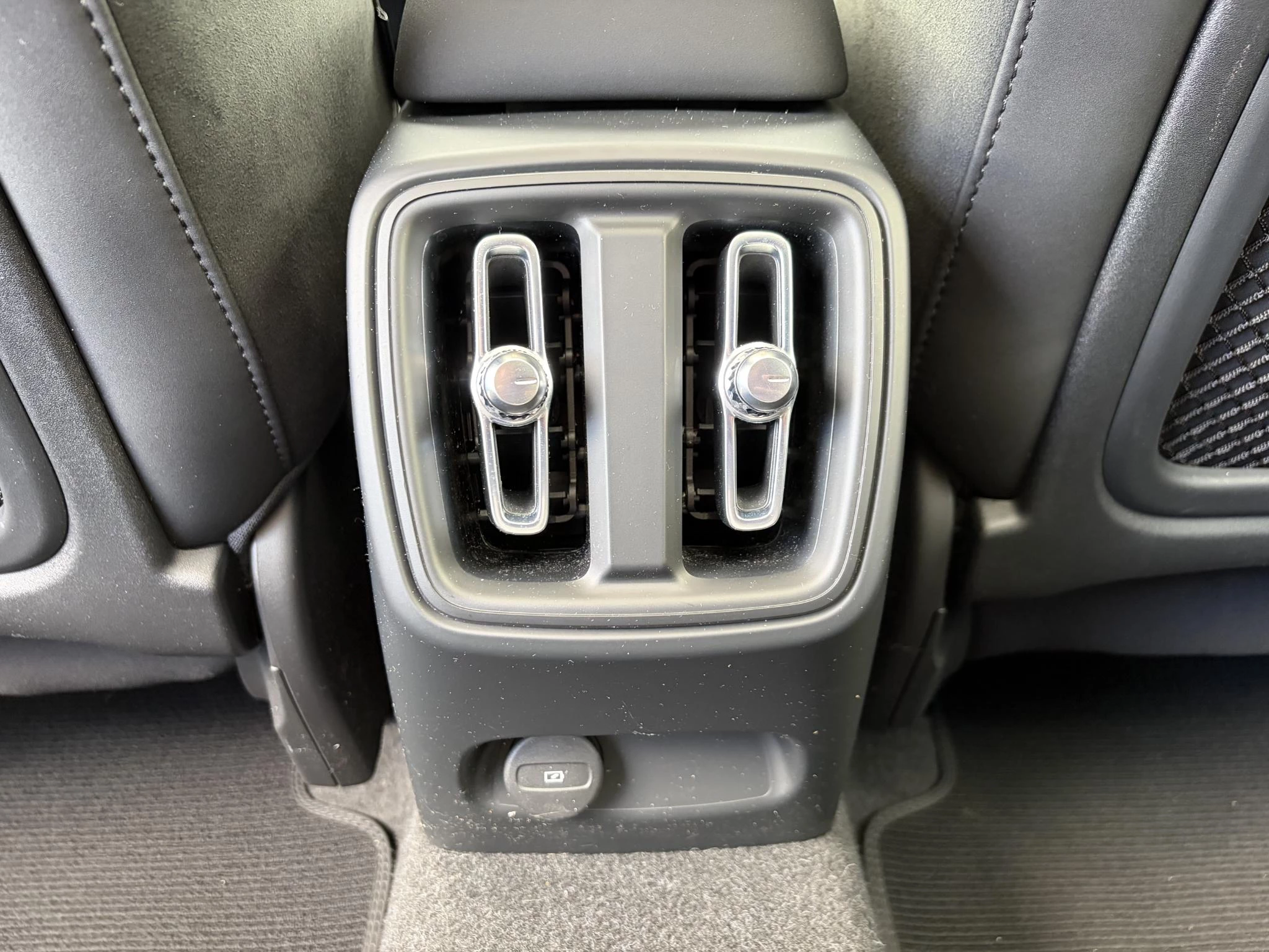 Hoofdafbeelding Volvo C40