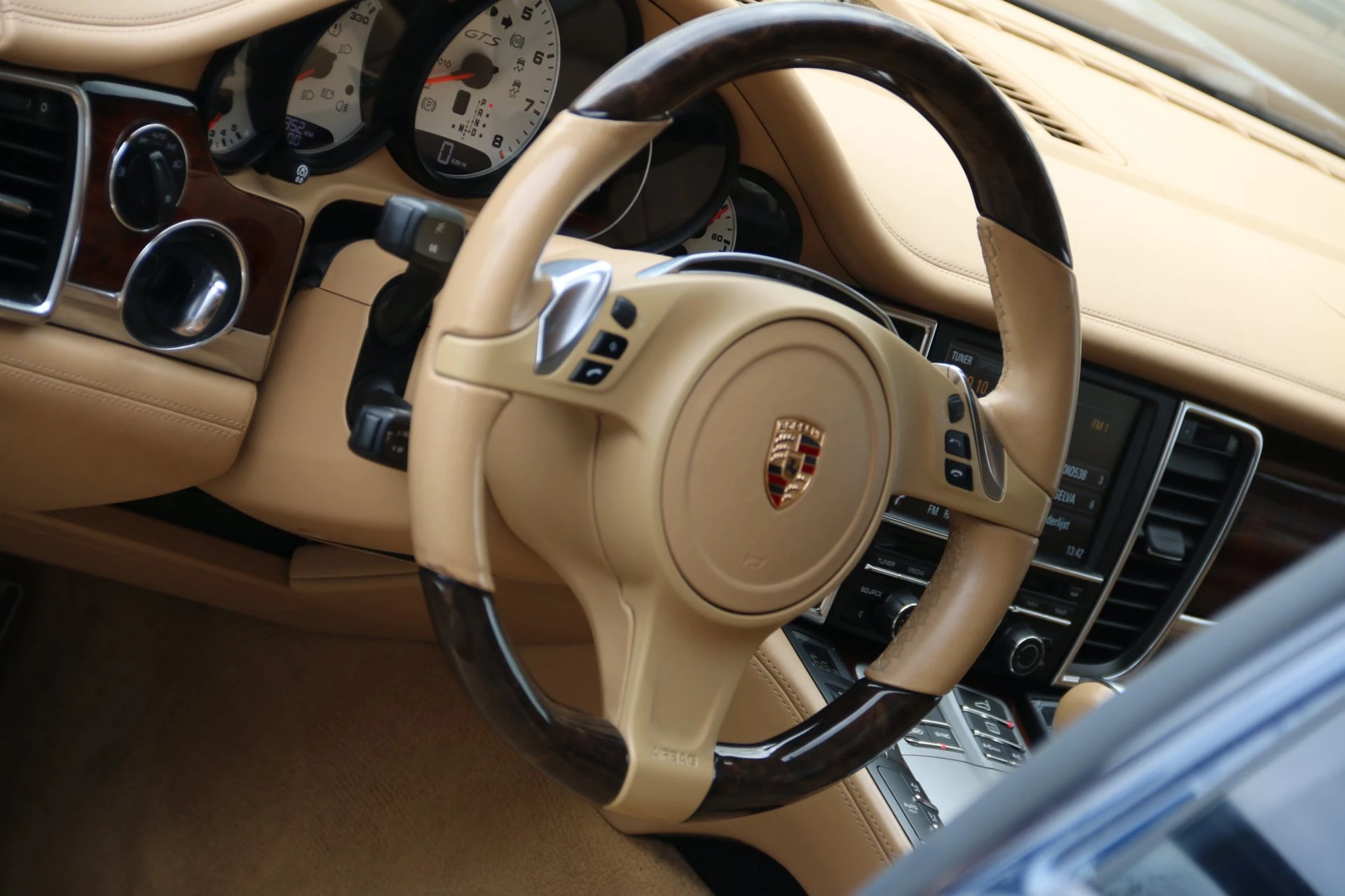 Hoofdafbeelding Porsche Panamera