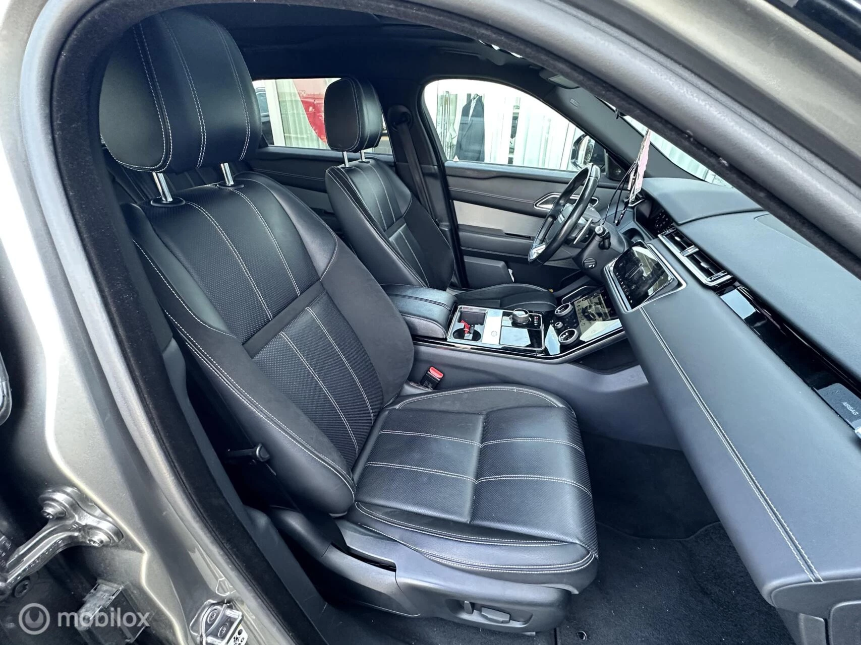 Hoofdafbeelding Land Rover Range Rover Velar