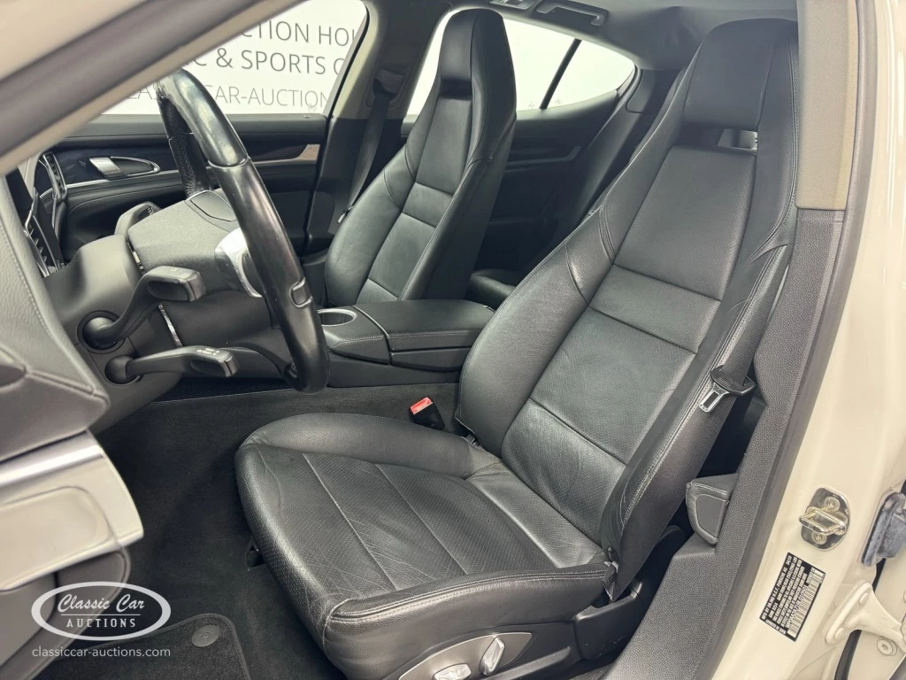 Hoofdafbeelding Porsche Panamera